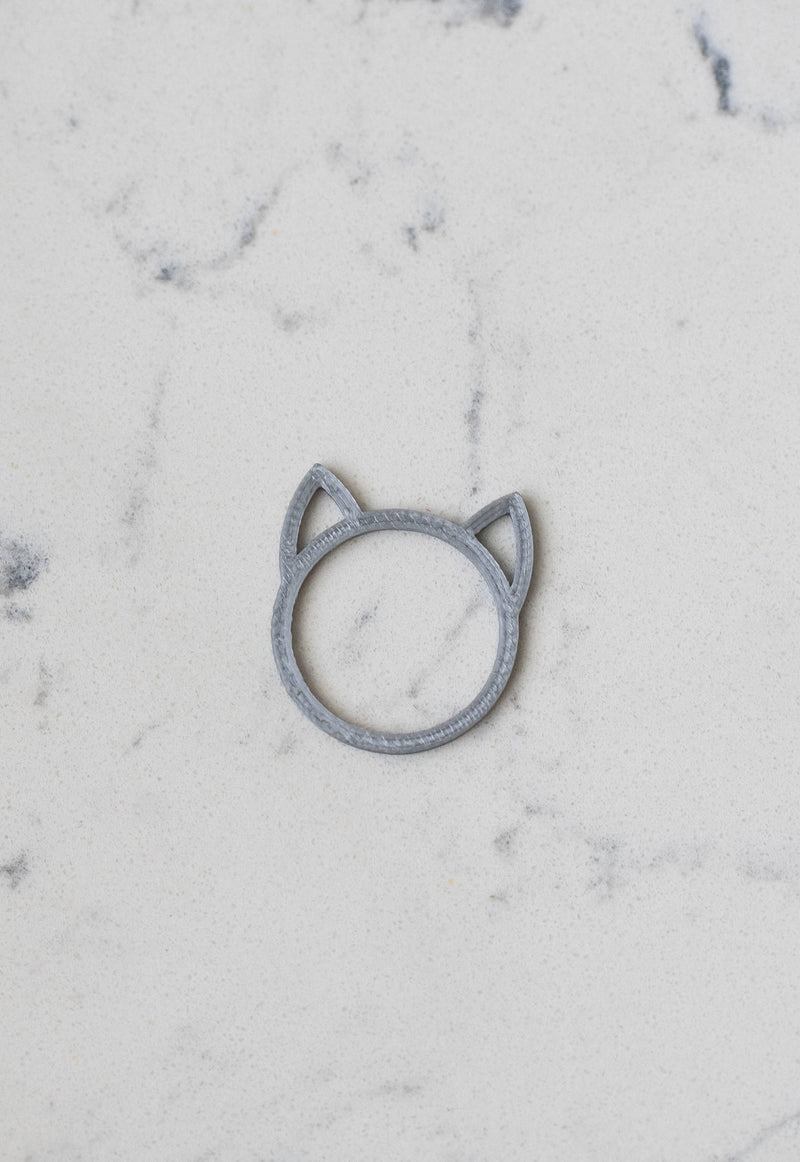 Cat Ears Minimalist Ring (silver)